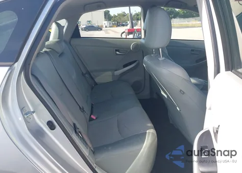 2014 Toyota Prius Five z USA, uszkodzony, nr VIN JTDKN3DU8E1755696